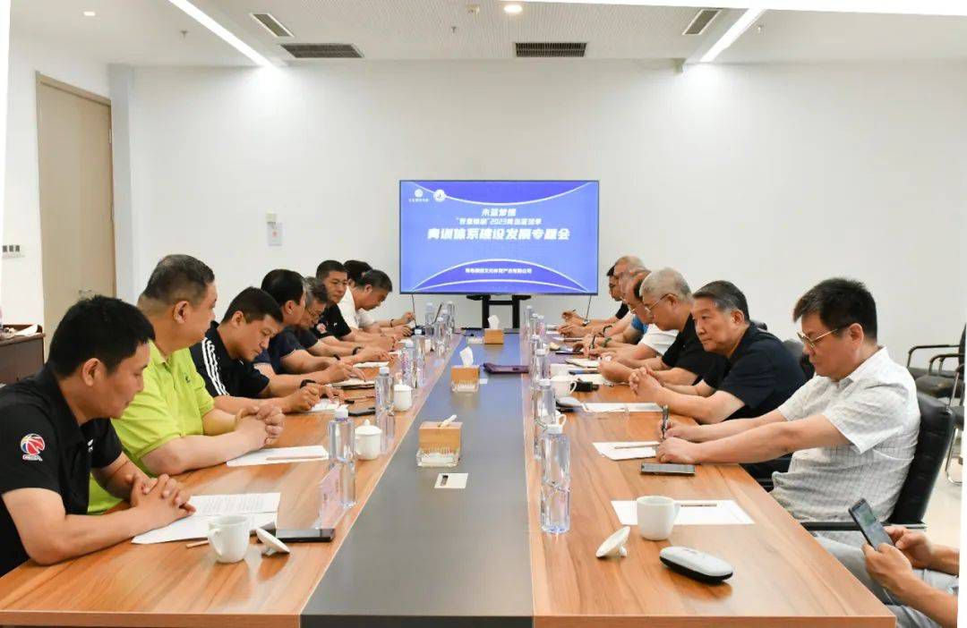 大部分蓝黑球员已经决定继续跟国米的计划相结合，他们无意中断目前与俱乐部在个个方面都很积极的合作关系。